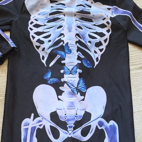 Kids Skeleton Print One Piece - Picture 2 of 3